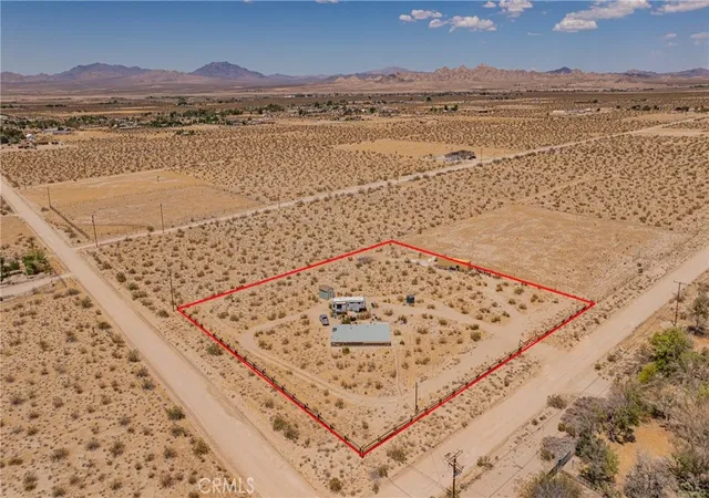 Homes for sale in Lucerne Valley, CA | 35330 Foothill Rd, Lucerne Valley, CA 92356 | MLS# IG26134982