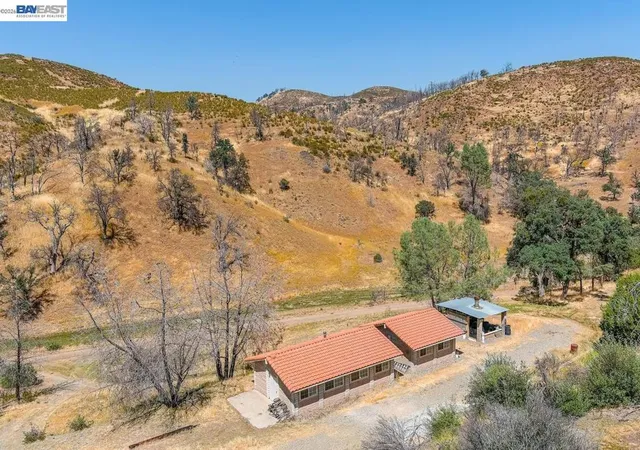 5th image of 51000 Mines Rd, San Jose, CA 95140 | MLS# 41139100
