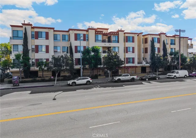 Photo 1 of Condo for sale at 6938 Laurel Cyn #303, North Hollywood, CA 91605 | MLS# OC26134981 | Listing updated on 2026-09-25