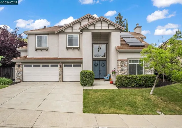 Homes for sale in Concord, CA | 911 Autumn Oak Cir, Concord, CA 94521 | MLS# 41139105