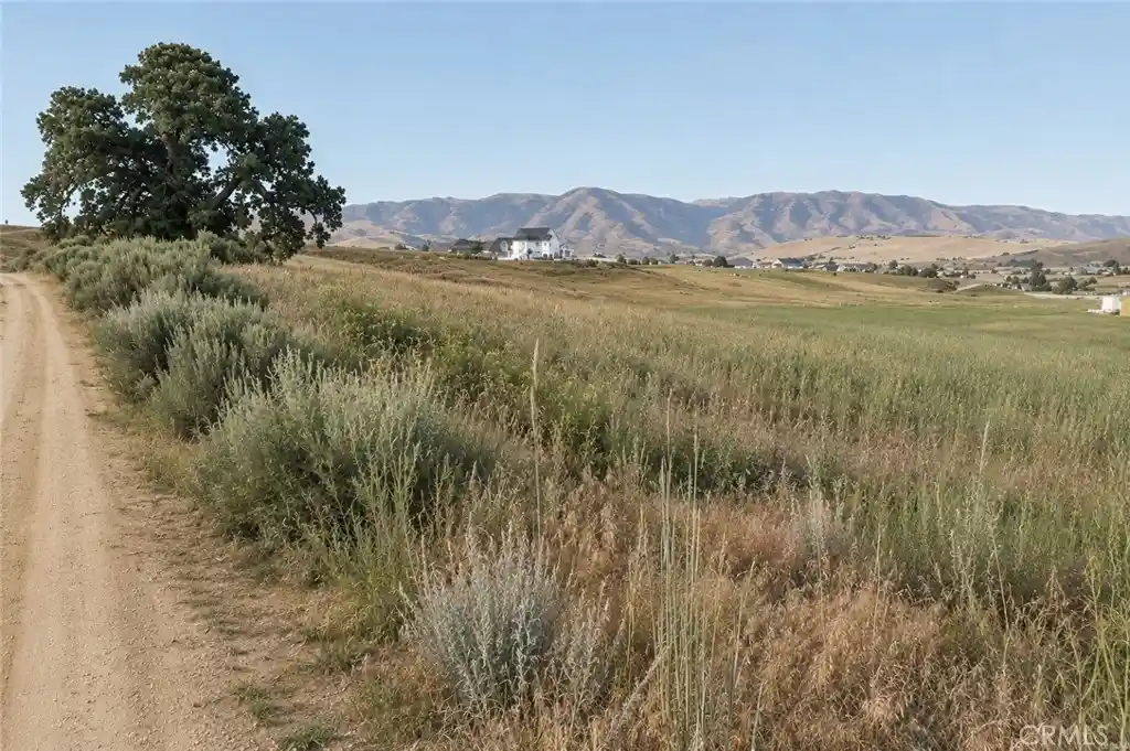 Photo 1 of Land for sale at 219 Lot Lupine, Tehachapi, CA 93561 | MLS# HD26135058 | Listing updated on 2026-08-30