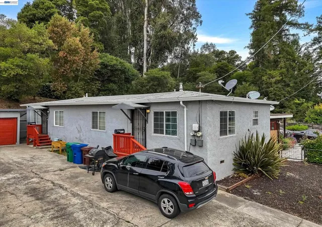 Photo 2 of Multi family home for sale at 512 Tennent Ave, Pinole, CA 94564 | MLS# 41139109 | Listing updated on 2026-06-30