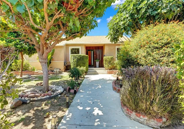 Photo 2 of Single family home for sale at 20355 Mobile, Winnetka, CA 91306 | MLS# SR26135018 | Listing updated on 2026-10-06