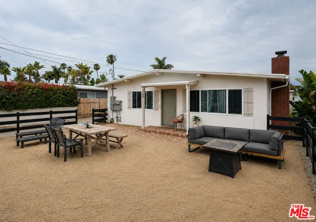 Homes for sale in Goleta, CA | 6748 Del Playa Dr #A, Goleta, CA 93117 | MLS# 26844327