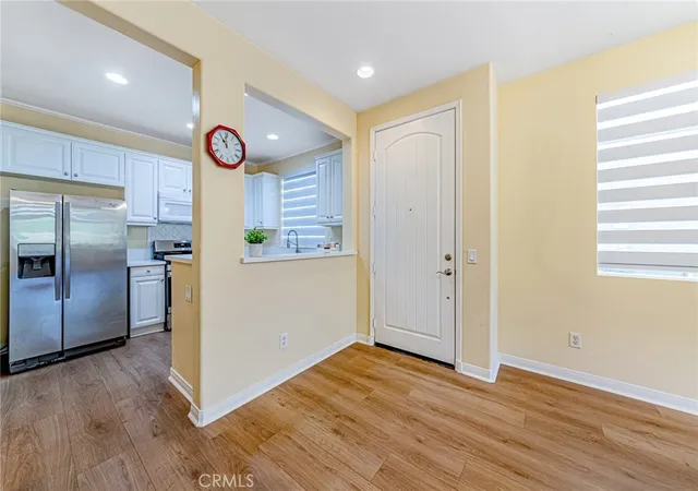 4th image of 19523 Opal Ln, Saugus, CA 91350 | MLS# SR26135126