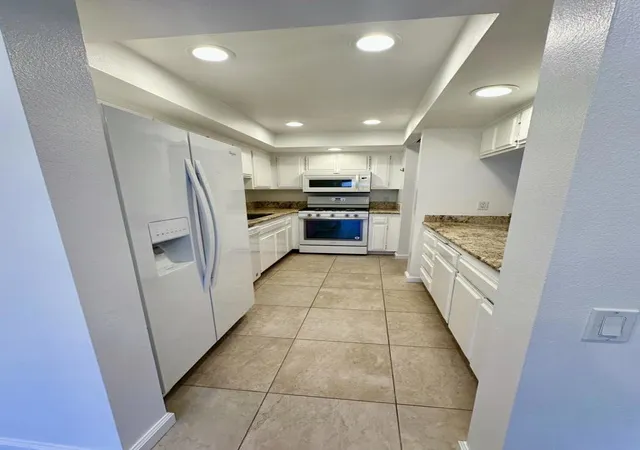 Photo 2 of Condo for sale at 1150 E Palm Cyn Dr #60, Palm Springs, CA 92264 | MLS# 219149457DA | Listing updated on 2026-09-26
