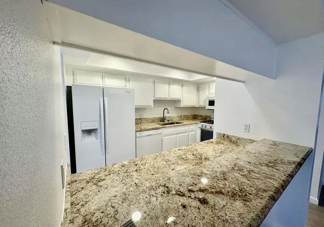 Photo 4 of Condo for sale at 1150 E Palm Cyn Dr #60, Palm Springs, CA 92264 | MLS# 219149457DA | Listing updated on 2026-09-26