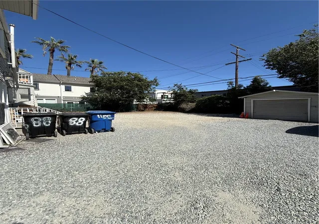 Photo 3 of Single family home for sale at 1188 West 28th, Los Angeles, CA 90007 | MLS# AR26134176 | Listing updated on 2026-09-18