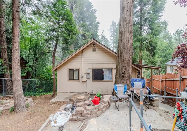Photo 2 of Single family home for sale at 753 Woodland, Crestline, CA 92325 | MLS# OC26128263 | Listing updated on 2026-10-03