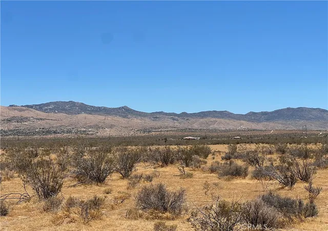 Photo 2 of Land for sale at 1 Del Oro Rd, Apple Valley, CA 92308 | MLS# HD26132033 | Listing updated on 2026-06-21