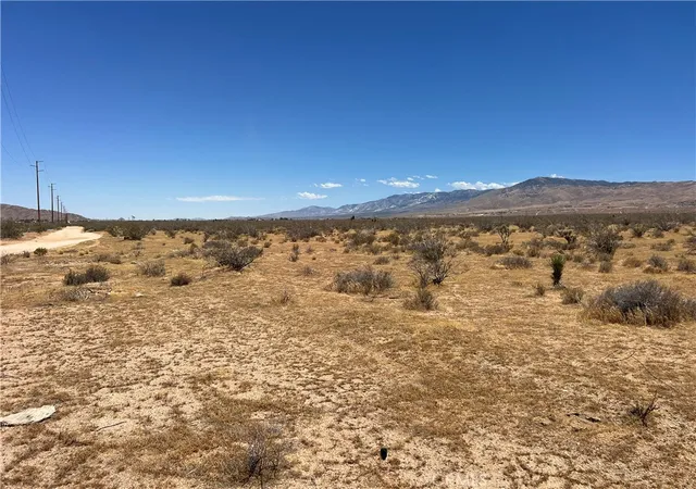 Photo 4 of Land for sale at 1 Del Oro Rd, Apple Valley, CA 92308 | MLS# HD26132033 | Listing updated on 2026-06-21