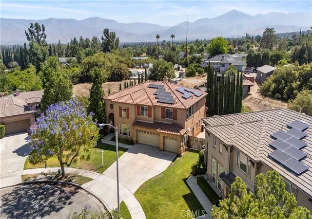 Photo 1 of Single family home for sale at 505 Acacia Ct, Redlands, CA 92373 | MLS# OC26135046 | Listing updated on 2026-09-27