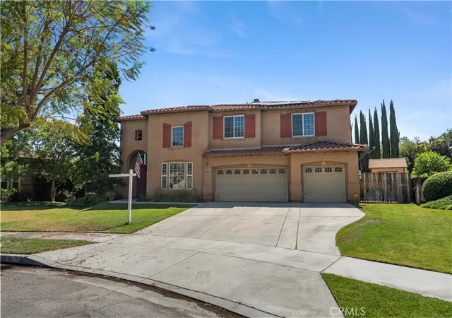 Photo 2 of Single family home for sale at 505 Acacia Ct, Redlands, CA 92373 | MLS# OC26135046 | Listing updated on 2026-09-27