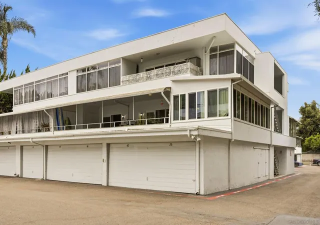 Photo 1 of Sale Pending at 2364 Torrey Pines Rd, La Jolla, CA 92037 | MLS# 260015079SD | Listing updated on 2026-07-16