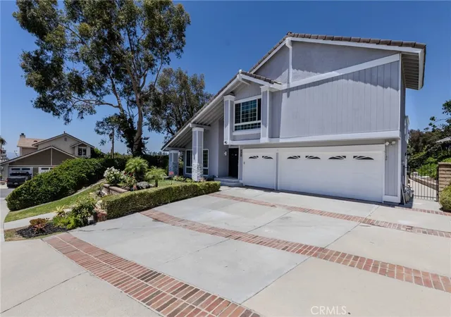 Photo 3 of Single family home for sale at 6415 E Stonebridge, Anaheim, CA 92807 | MLS# PW26133699 | Listing updated on 2026-10-10