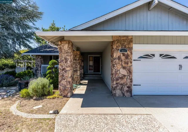 Photo 3 of Sale Pending at 423 Duperu Dr, Crockett, CA 94525 | MLS# 41139138 | Listing updated on 2026-10-04