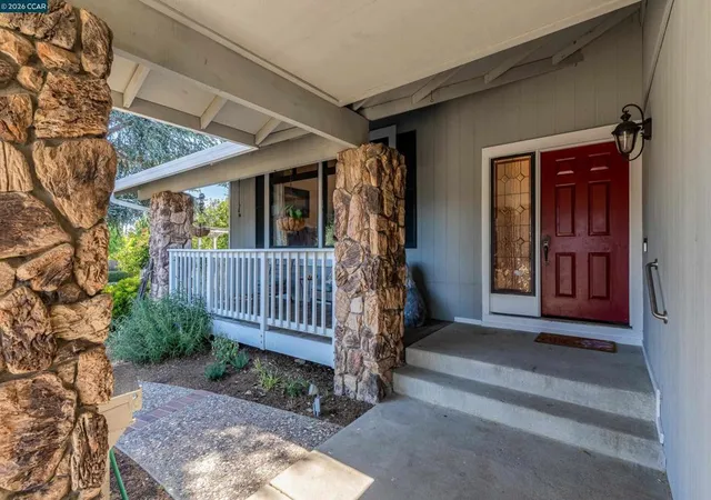 Photo 3 of Sale Pending at 423 Duperu Dr, Crockett, CA 94525 | MLS# 41139138 | Listing updated on 2026-10-04