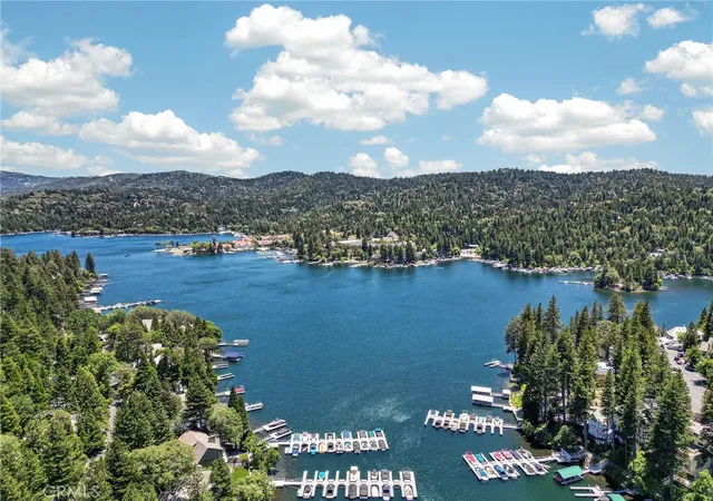 Photo 3 of Single family home for sale at 27067 Overlook Ln, Lake Arrowhead, CA 92352 | MLS# IG26134789 | Listing updated on 2026-09-21