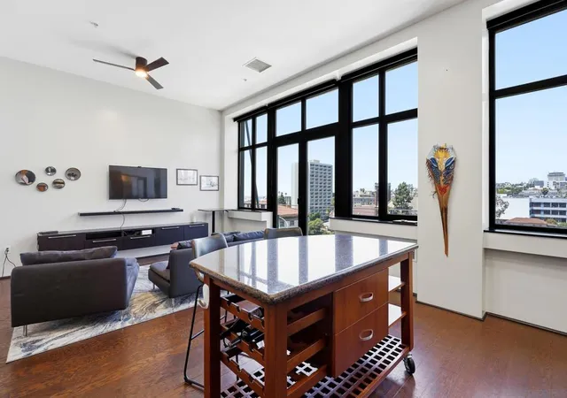 4th image of 1551 4Th Ave #801, San Diego, CA 92101 | MLS# 260015090SD