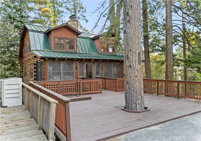 Homes for sale in Twin Peaks, CA | 26638 Lake Forest, Twin Peaks, CA 92391 | MLS# SW26135472