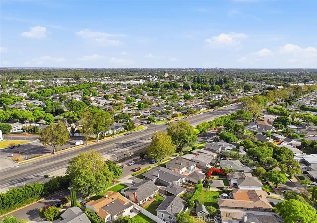 Photo 52 of Sale Pending at 3329 N Los Coyotes Diagonal, Long Beach, CA 90808 | MLS# PW26135479 | Listing updated on 2026-09-10