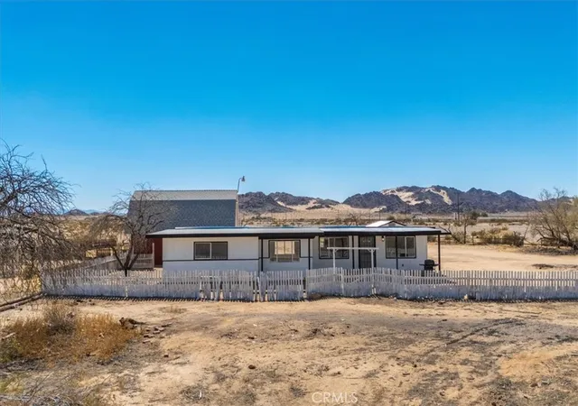 Photo 4 of Single family home for sale at 2626 Bristol Ave, Twentynine Palms, CA 92277 | MLS# JT26118249 | Listing updated on 2026-07-14