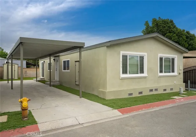 Single family home for sale at 212 Las Brisas Cir, Pomona, CA 91768 | MLS# LG26135574
