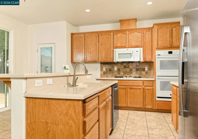 Homes for sale in Manteca, CA | 536 Pestana Ave, Manteca, CA 95336 | MLS# 41139160