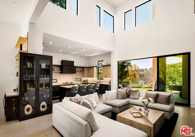 Photo 4 of Single family home for sale at 1367 Casiano Rd, Los Angeles, CA 90049 | MLS# 26849871 | Listing updated on 2026-06-30