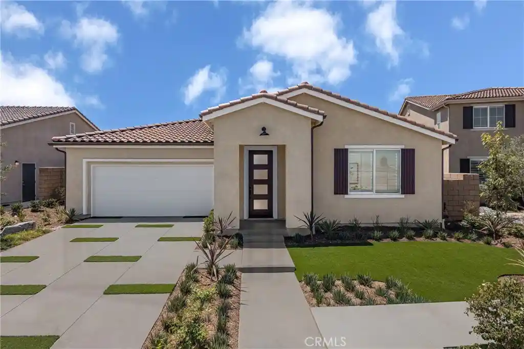 Photo 1 of Sale Pending at 27828 Blue Grass Ln, Menifee, CA 92585 | MLS# SR26135620 | Listing updated on 2026-08-06