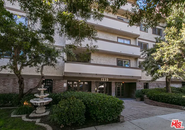 2nd image of 1339 N Columbus Ave, Glendale, CA 91202