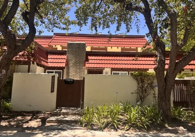 2nd image of 22350 James Alan, Chatsworth, CA 91311 | MLS# SR26129829