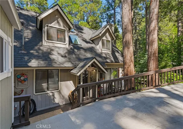 Homes for sale in Twin Peaks, CA | 26216 Lake Forest, Twin Peaks, CA 92391 | MLS# PW26135631