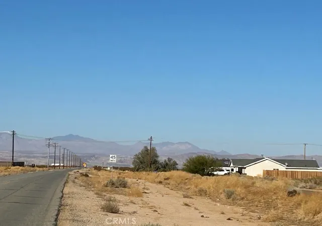 Homes for sale in California City, CA | 2880 Neuralia Rd, California City, CA 93505 | MLS# SW26135759