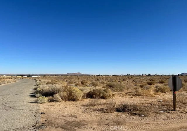 Homes for sale in California City, CA | 2880 Neuralia Rd, California City, CA 93505 | MLS# SW26135759
