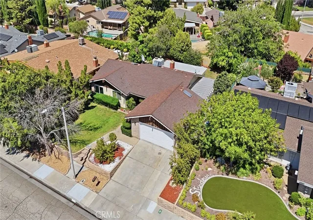 2nd image of 44050 27th W, Lancaster, CA 93536 | MLS# SR26132292