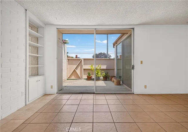 Listing Photo 5 - Condo for sale in building located at 777 E Vly, Alhambra, CA 91801 - Unit #136