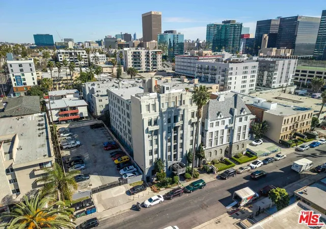 Photo 1 of Sale Pending at 512 S Hobart Blvd, Los Angeles, CA 90020 | MLS# 26850047 | Listing updated on 2026-09-19