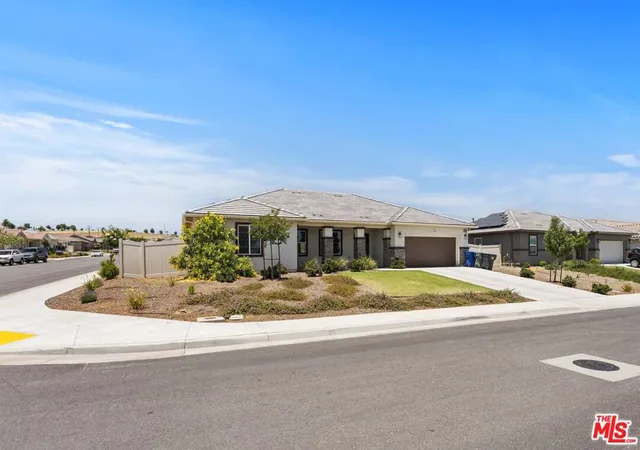 2nd image of 4900 Sweet Grass Dr, Bakersfield, CA 93306 | MLS# 26850729