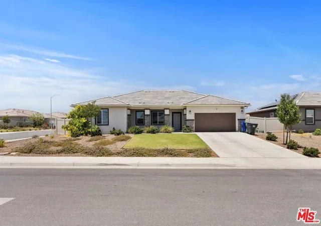 3rd image of 4900 Sweet Grass Dr, Bakersfield, CA 93306 | MLS# 26850729