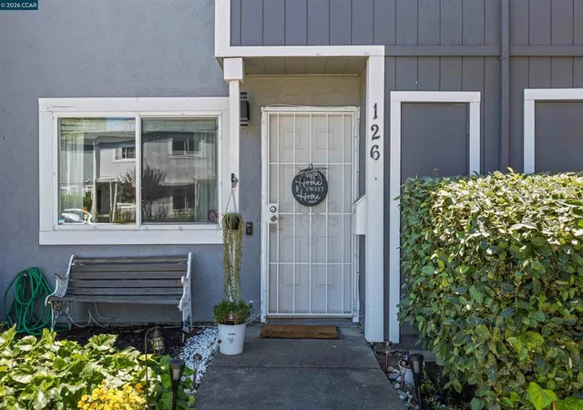 Townhouse for sale at 126 Muir Rd, Martinez, CA 94553 | MLS# 41139191