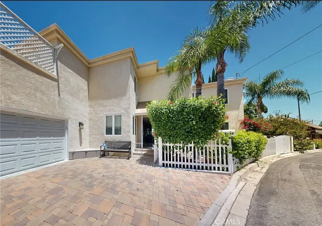 Photo 1 of Mansion for sale at 4936 Llano, Woodland Hills, CA 91364 | MLS# SR26135943 | Listing updated on 2026-09-30