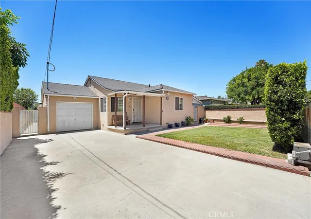 Homes for sale in Canoga Park, CA | 21006 Cohasset St, Canoga Park, CA 91303 | MLS# SR26135964