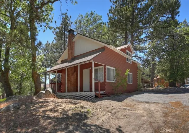 2nd image of 572 Dahlia, Green Valley Lake, CA 92341 | MLS# IG26134415