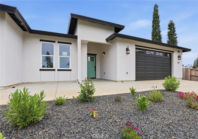 Photo 3 of Single family home for sale at 351 Starlight Ct, Paradise, CA 95969 | MLS# OR26135894 | Listing updated on 2026-09-18
