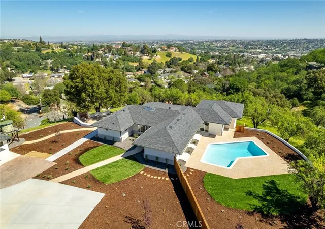 Homes for sale in Paso Robles, CA | 1026 Merry Hill Road, Paso Robles, CA 93446 | MLS# SC26135986