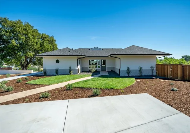 Homes for sale in Paso Robles, CA | 1026 Merry Hill Road, Paso Robles, CA 93446 | MLS# SC26135986