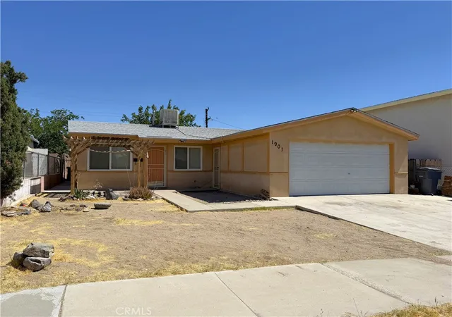 1st image of 1901 Sunset St, Barstow, CA 92311 | MLS# HD26135883