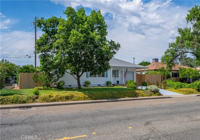 Photo 4 of Single family home for sale at 1450 Walnut, Red Bluff, CA 96080 | MLS# SN26135489 | Listing updated on 2026-09-30