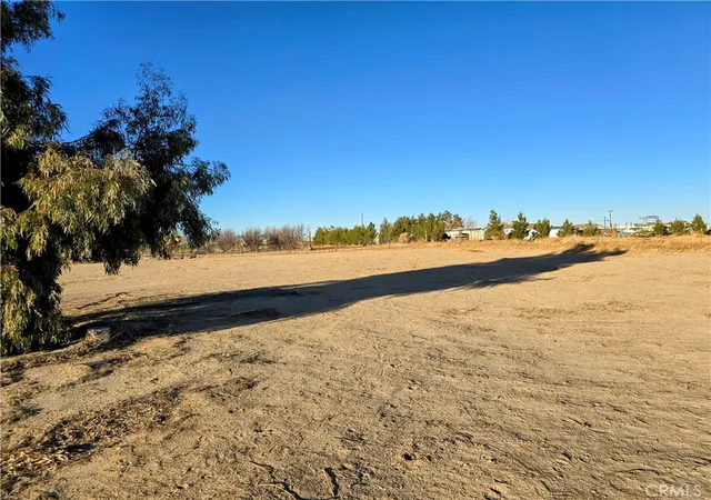 17th image of 10144 Fetters, Mojave, CA 93501 | MLS# PF26136119
